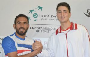 Víctor Estrella (izquierda) abrirá la Copa Davis contra Perú