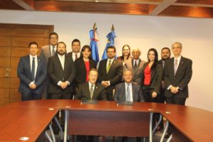 Tras la firma de acuerdo entre los expresidentes Leonel Fernández, en su calidad de presidente de Funglode y el exmandatario de Guatemala, Vinicio Cerezo, en su condición de representante legal del SICA y de la Secretaría General.