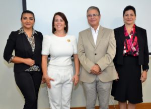 Desde la izquierda Rosa Lidia Lora, Angelina Cocco, Luís José Chávez y Luisa Feliz