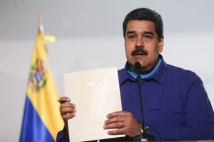 Nicolás Maduro. Firmo el acuerdo de República Dominicana, y me comprometo a cumplir con cada parte del documento consensuado que la oposición no ha querido firmar.