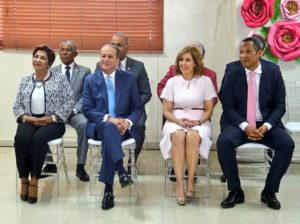 El presidente del Senado, Reinaldo Pared Pérez, encabezó conferencia al conmemorarsel “Día Internacional de la Mujer’’.