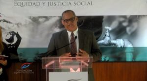 Fidel Lorenzo en el lanzamiento de la Fundación Equidad y Justicia Social