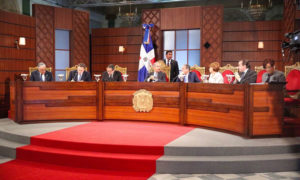 El Consejo de la Magistratura lo preside el presidente de la República y lo completan otros siete representantes de poderes.